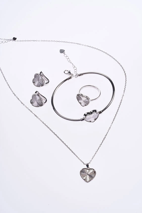 Jewellery White Fon